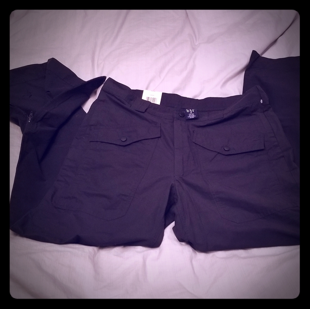 GAP NEW WITH TAG KHAKIS